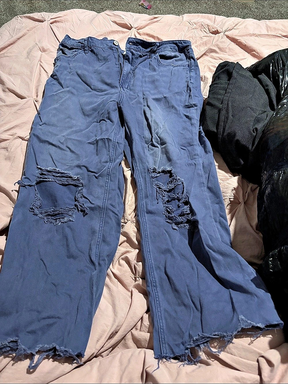 Vervet Distressed Flare Jeans in Blue